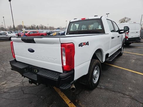 Used 2024 Ford F250 XL image 3