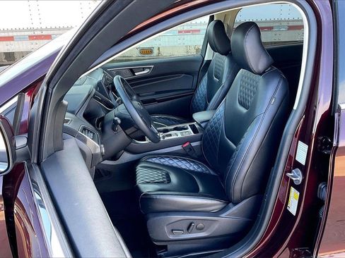 Used 2024 Ford Edge Titanium image 24