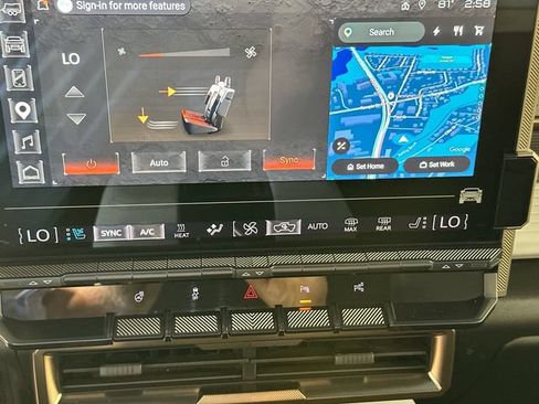 Used 2024 GMC Hummer EV 2X AWD/4WD image 14