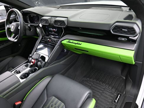 Used 2024 Lamborghini Urus S image 34