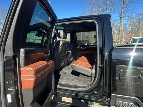 Used 2024 GMC Sierra 2500 Denali Ultimate image 30