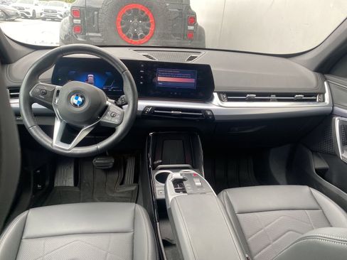 Used 2025 BMW X1 xDrive28i w/ Convenience Package AWD/4WD image 12