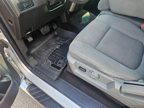 Used 2014 Ford F150 XLT w/ Equipment Group 302A Luxury AWD/4WD image 26