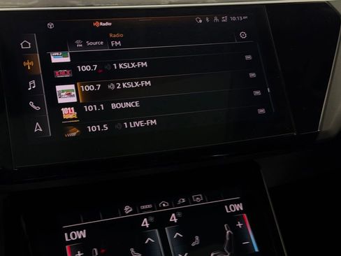 Used 2024 Audi Q8 e-tron Premium Plus w/ Premium Plus Package AWD/4WD image 18