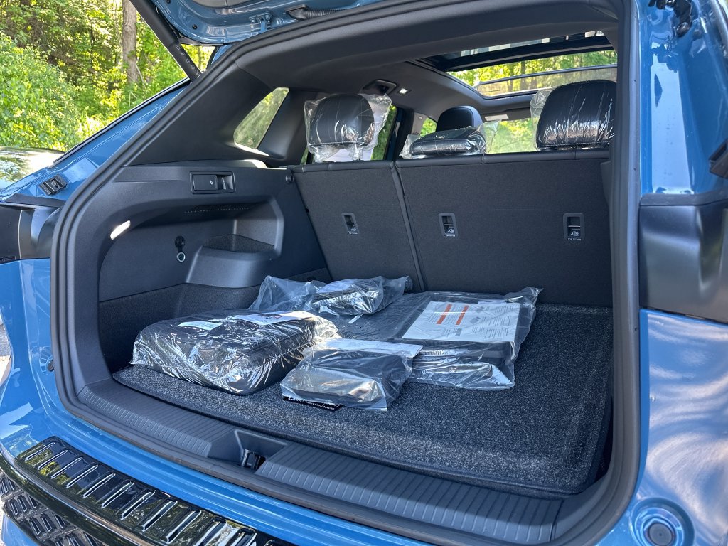 New 2026 Volkswagen Tiguan SE R-Line AWD/4WD image 19