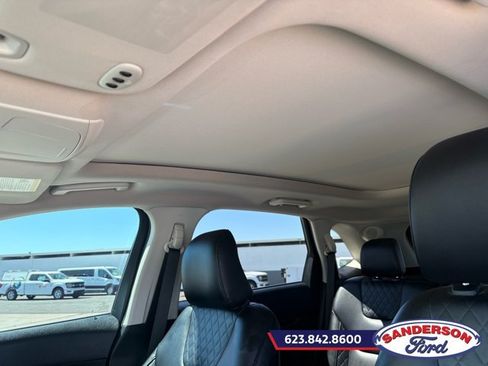 Certified 2023 Ford Edge Titanium AWD/4WD image 18