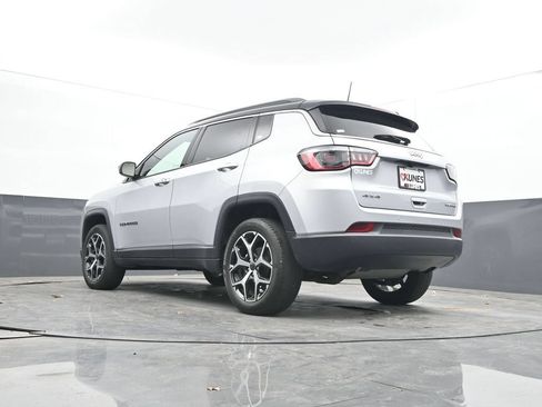Used 2025 Jeep Compass Limited AWD/4WD image 51