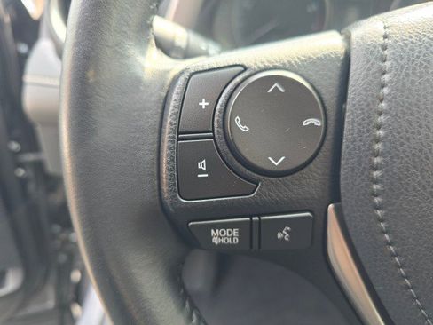 Used 2017 Toyota RAV4 XLE image 29