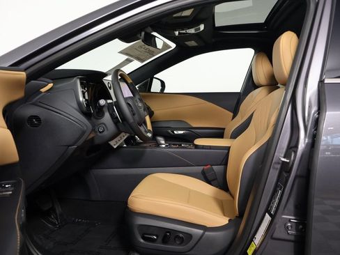 New 2026 Lexus RX 450h AWD w/ Convenience Package image 5