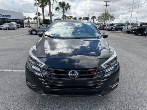 Used 2025 Nissan Versa SR w/ Trunk Package image 9