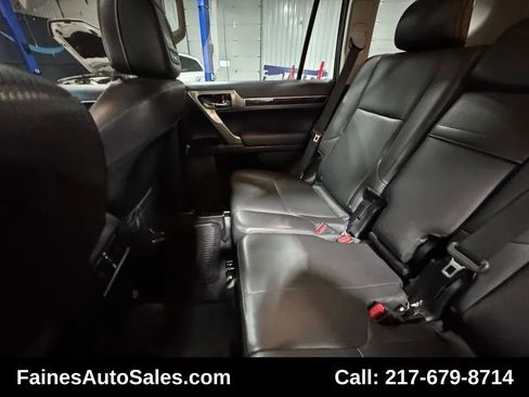 Used 2016 Lexus GX 460 Premium w/ Navigation Package image 40