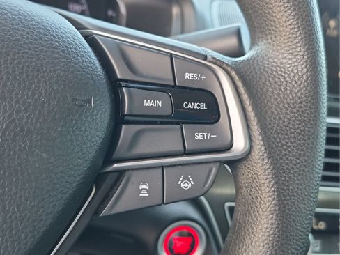 Certified 2019 Honda Accord LX image 10
