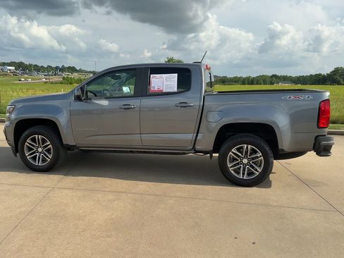 Used 2022 Chevrolet Colorado LT w/ LT Convenience Package image 5