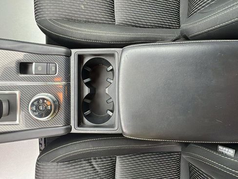 Used 2022 Mitsubishi Outlander ES image 23