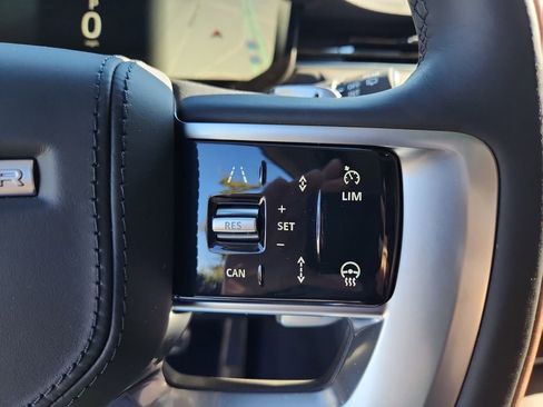 New 2025 Land Rover Range Rover SE image 20