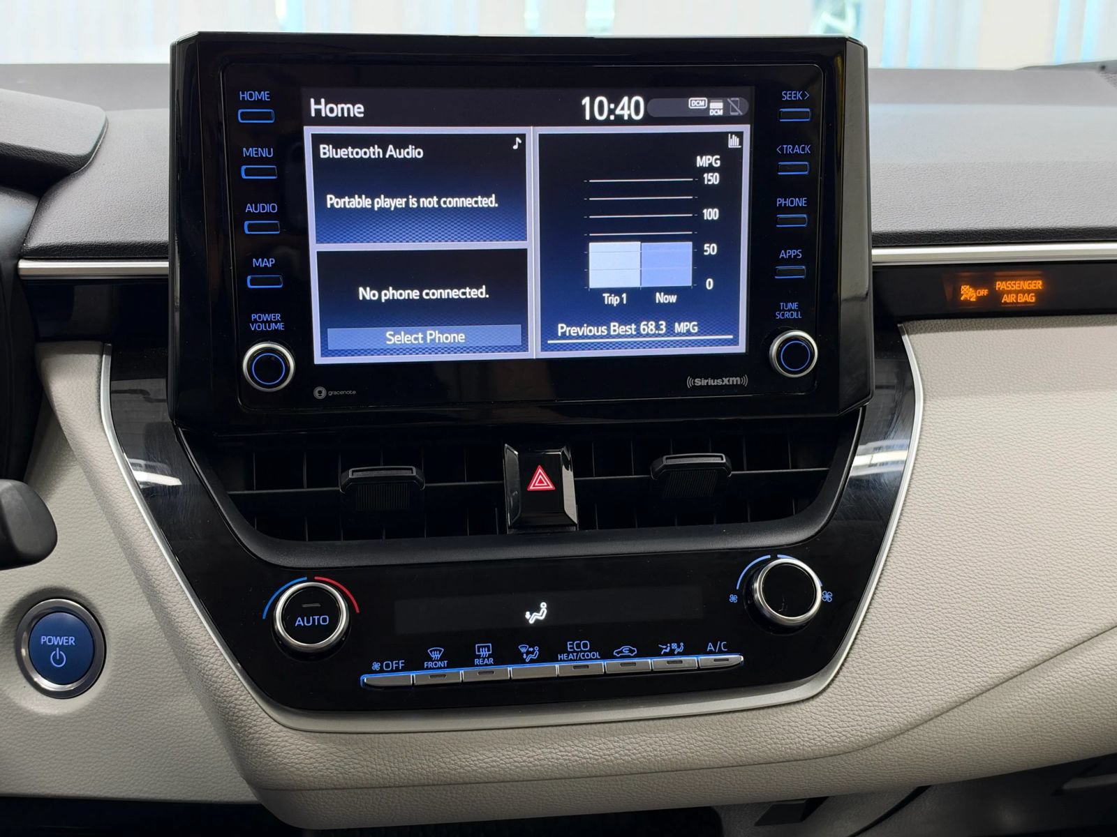 Used 2022 Toyota Corolla LE FWD image 32