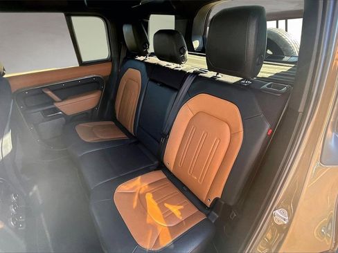 Used 2023 Land Rover Defender 110 X image 27