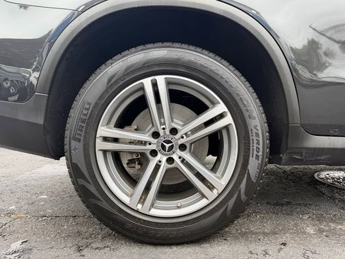 Used 2021 Mercedes-Benz GLC 300 4MATIC image 30