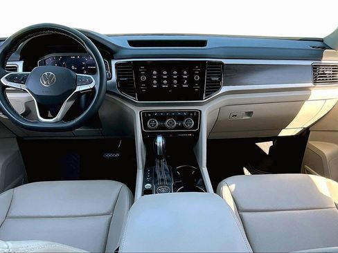 Used 2022 Volkswagen Atlas SE image 15