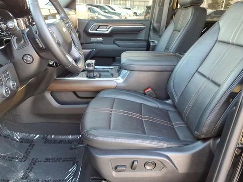 Used 2024 Chevrolet Silverado 1500 High Country w/ High Country Premium Package image 6