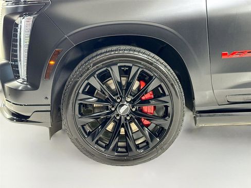 Used 2025 Cadillac Escalade V w/ LPO, Floor Liner Package AWD/4WD image 39