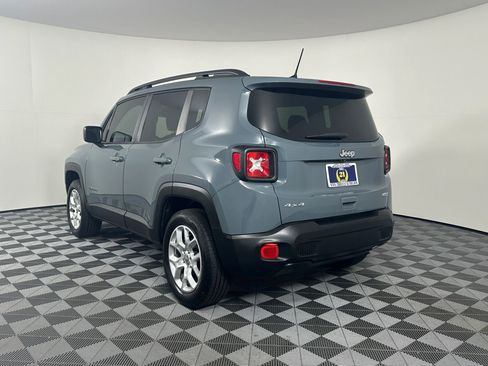 Used 2018 Jeep Renegade Latitude image 13