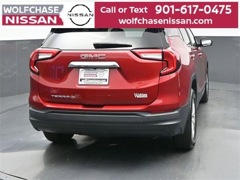 Used 2023 GMC Terrain SLE image 5