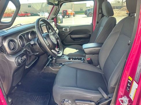 Used 2021 Jeep Wrangler Unlimited Sport image 17