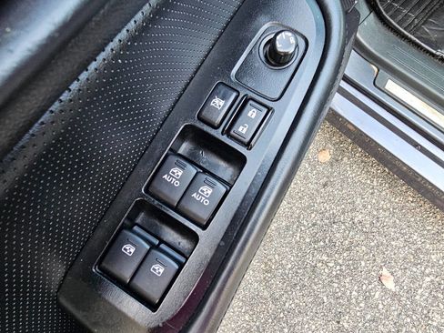 Used 2017 Subaru Legacy 3.6R Limited image 11