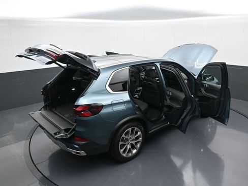 Used 2025 BMW X5 xDrive40i image 44