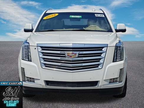 Used 2018 Cadillac Escalade Platinum AWD/4WD image 13