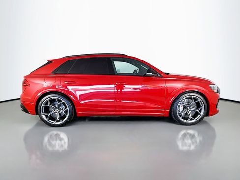 New 2025 Audi RS Q8 performance image 8