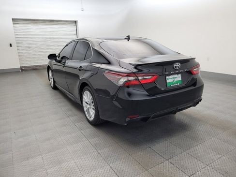 Used 2021 Toyota Camry SE w/ Carpet Mat Package (TMS) FWD image 5