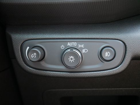 Used 2022 Chevrolet TrailBlazer LT FWD image 26