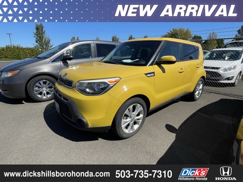 Used 2015 Kia Soul + FWD image 1