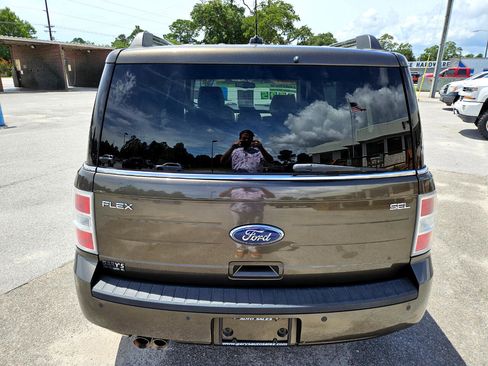 Used 2011 Ford Flex SEL w/ Rapid Spec Order Code image 5