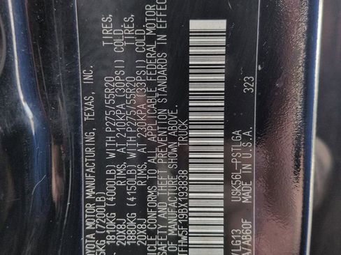 Used 2011 Toyota Tundra Limited w/ Platinum Pkg image 30