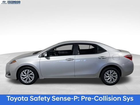 Used 2017 Toyota Corolla LE w/ Carpet Mat Package (TMS) FWD image 2