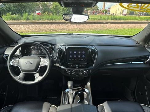 Used 2023 Chevrolet Traverse Premier w/ Redline Edition AWD/4WD image 12