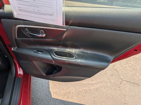 Used 2015 Nissan Altima 2.5 S w/ Power Driver Seat Package FWD image 34