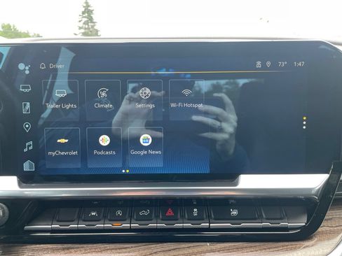 Used 2023 Chevrolet Silverado 1500 LT AWD/4WD image 19
