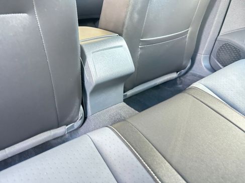 Used 2025 Volkswagen Jetta SE image 24