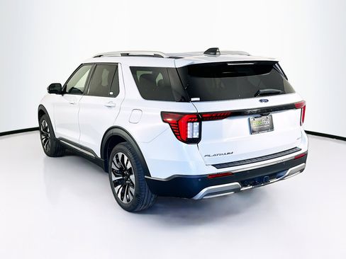 Used 2025 Ford Explorer Platinum w/ LUX Leather Package image 5