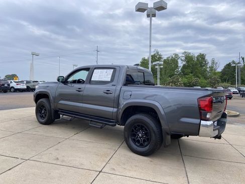 Used 2021 Toyota Tacoma SR5 image 8