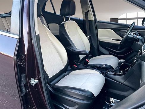 Used 2018 Buick Encore Preferred image 26