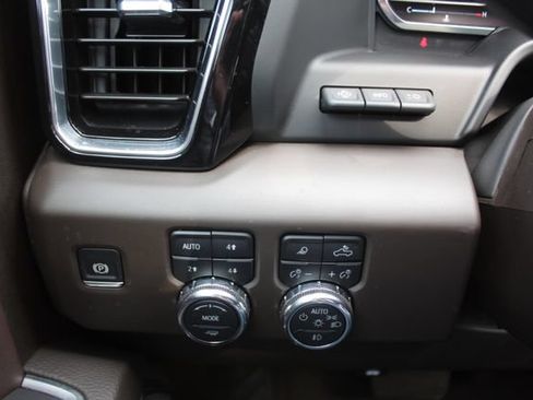 Used 2025 GMC Sierra 1500 Denali w/ Denali Reserve Package AWD/4WD image 30