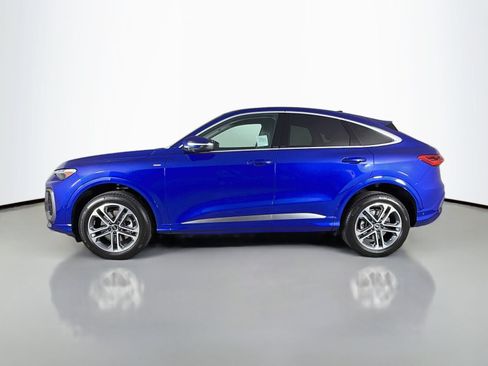 Certified 2025 Audi Q5 Premium Plus w/ Premium Plus AWD/4WD image 4