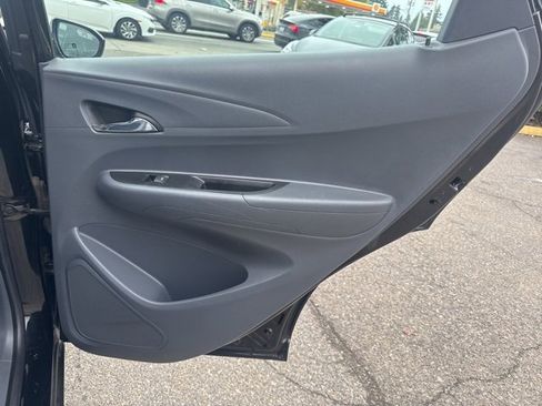 Used 2020 Chevrolet Bolt LT image 20