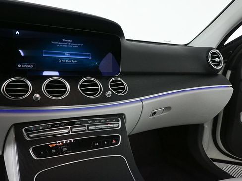 Certified 2021 Mercedes-Benz E 350 4MATIC Sedan image 13