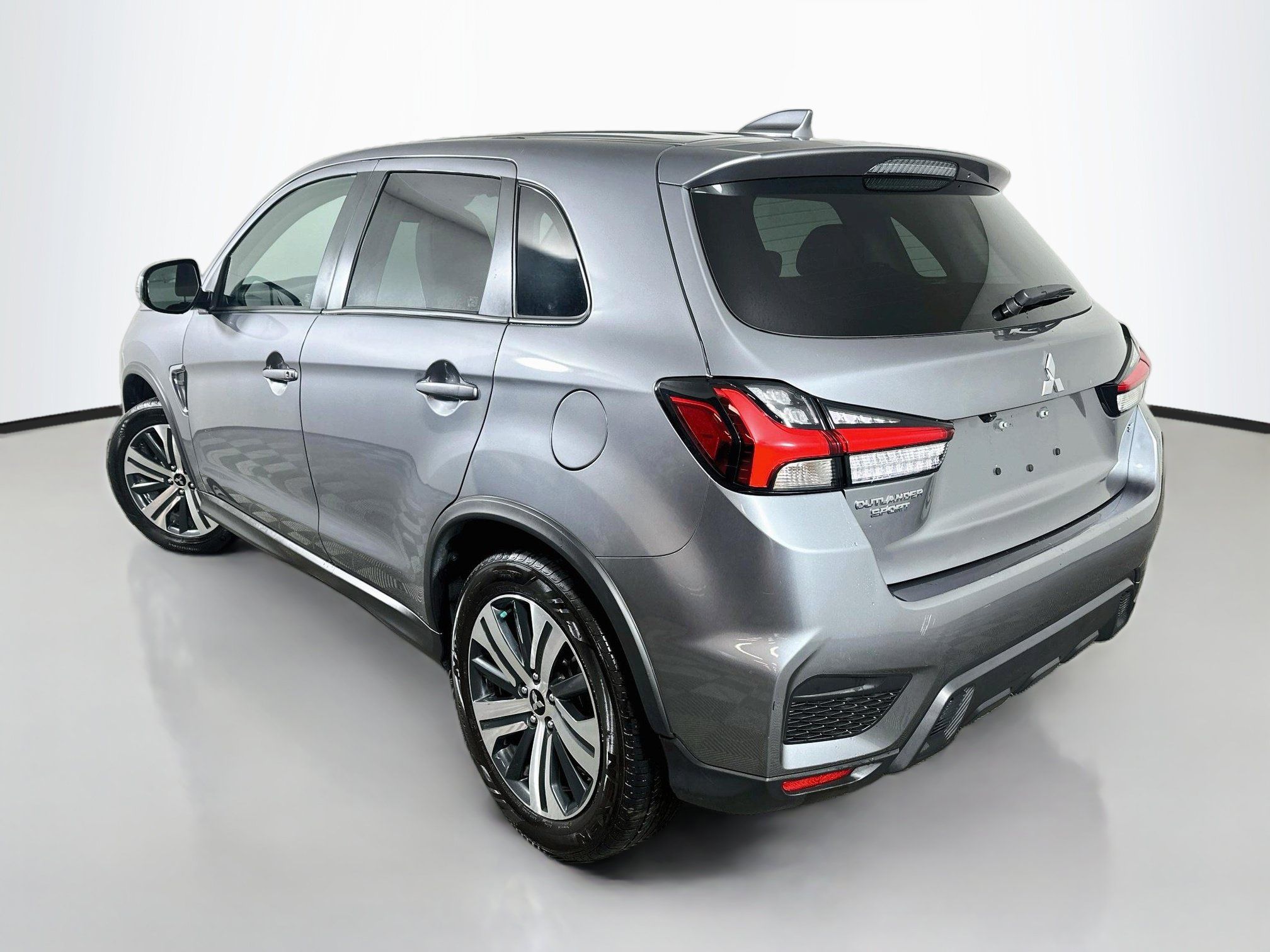 Used 2024 Mitsubishi Outlander Sport SE AWD/4WD image 5